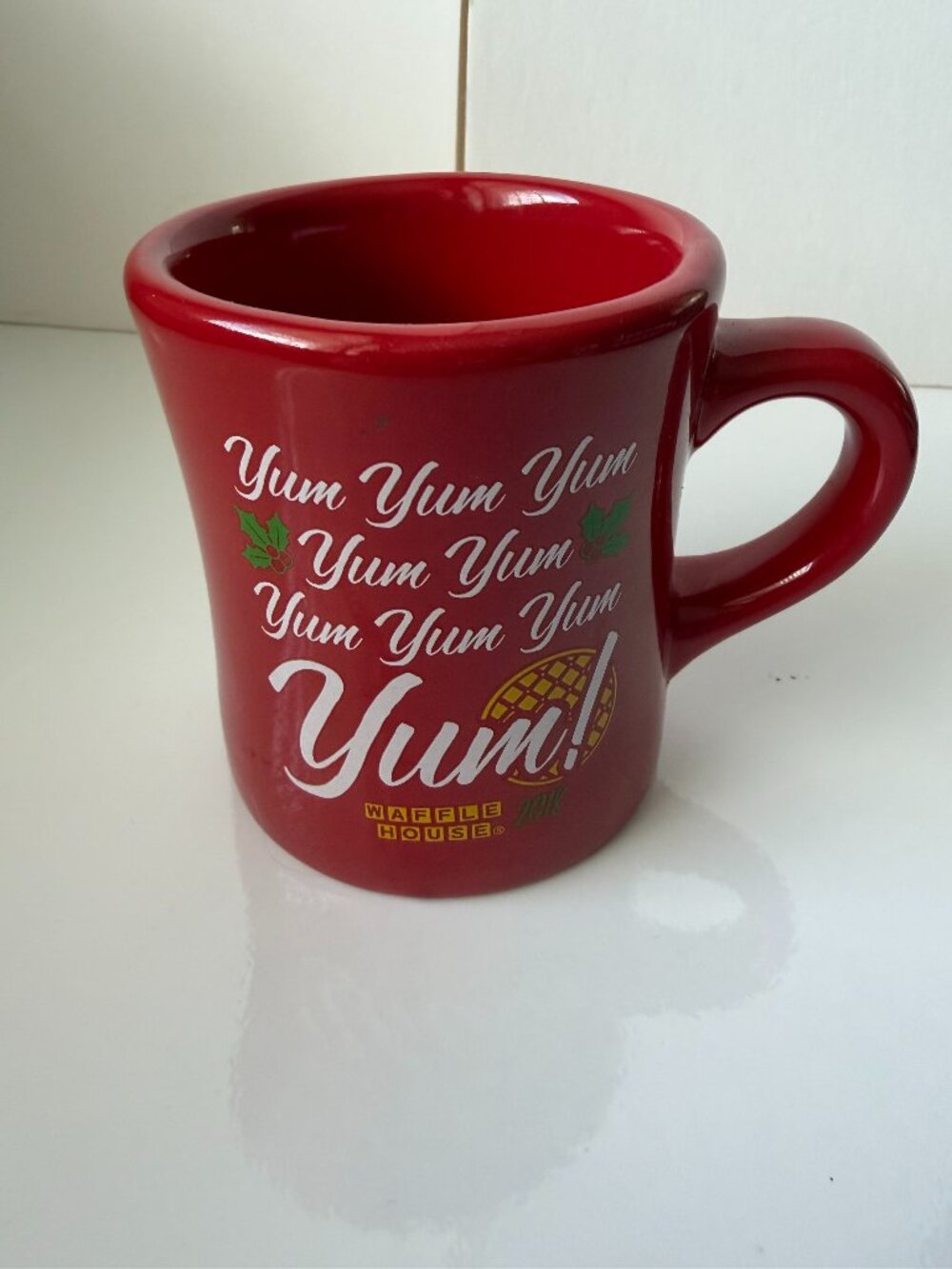 Waffle House 2018 Tis The Season To Eat Waffles Yum Yum Yum Red Coffee Mug